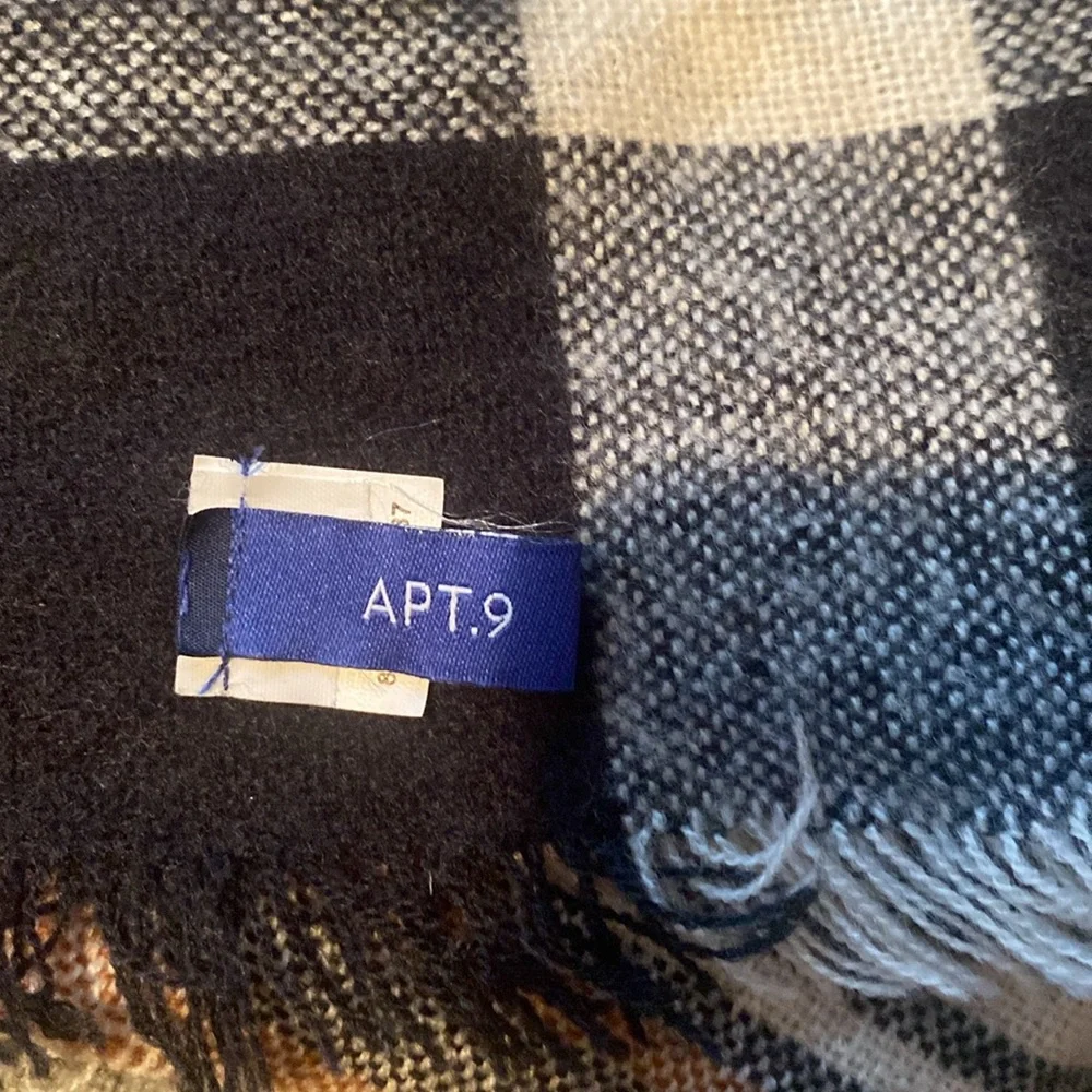 Apt. 9 apt pashmina